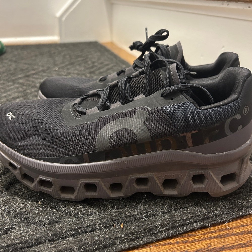 ON Running Black and Gray Sneakers - Picture 2 of 5